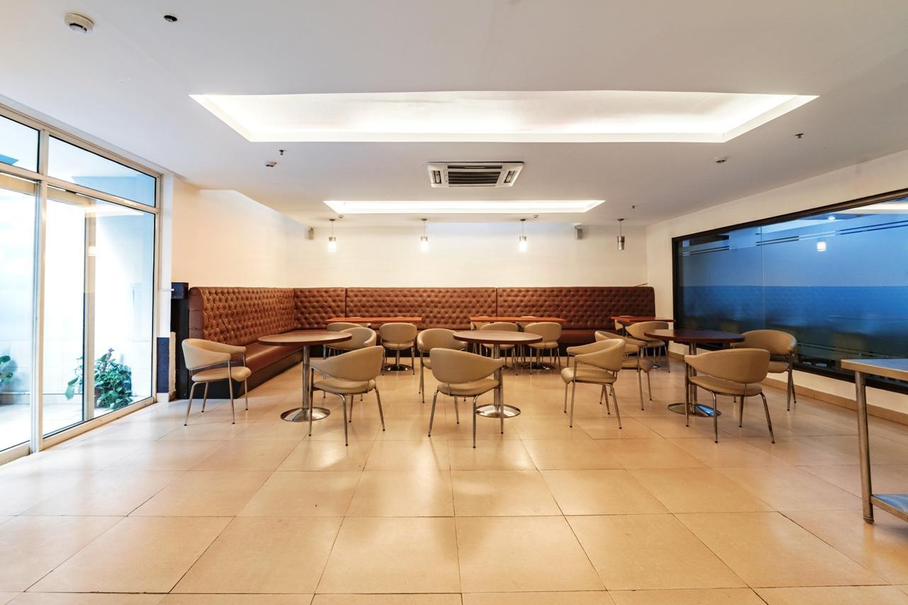 Royal Residence Mg Road Gurgaon Eksteriør billede
